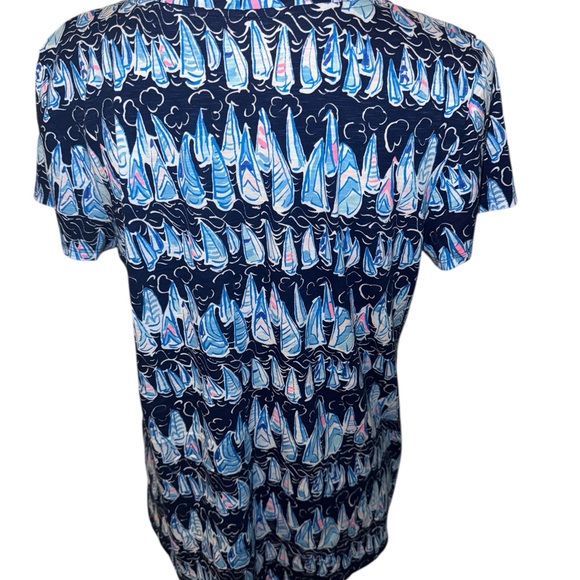 Lilly Pulitzer Blue and White Short Sleeve Tee - Picture 4 of 8